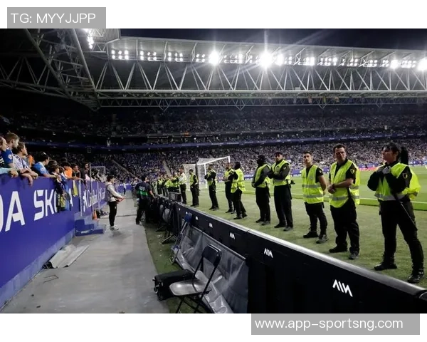 西甲第18轮裁判安排揭晓维克托加西亚执法巴萨对阵西班牙人之战