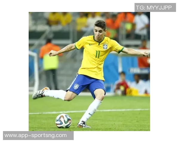 扎霍球迷向球场投掷毛绒玩具捐赠患病儿童荣获FIFA球迷奖